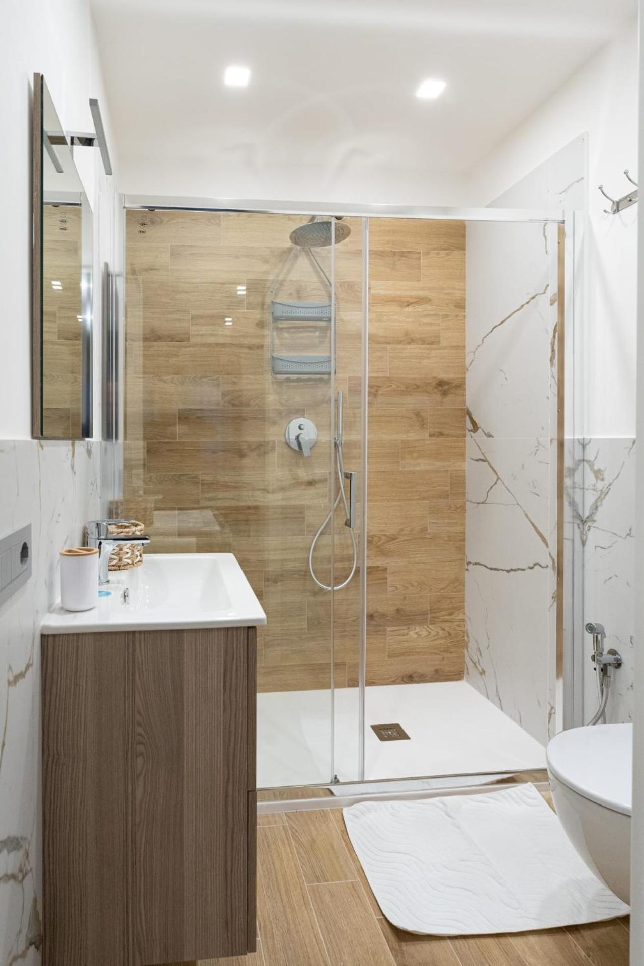La Dolce Vita Rooms Рим Екстериор снимка